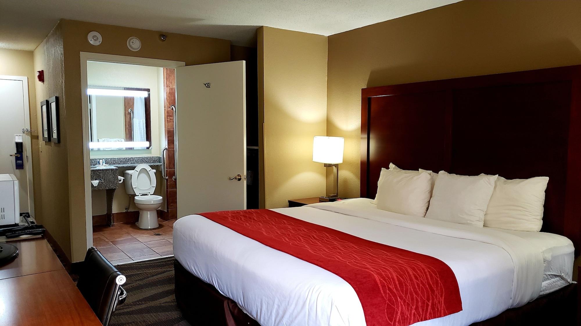 Comfort Inn Pensacola - University Area Exterior photo