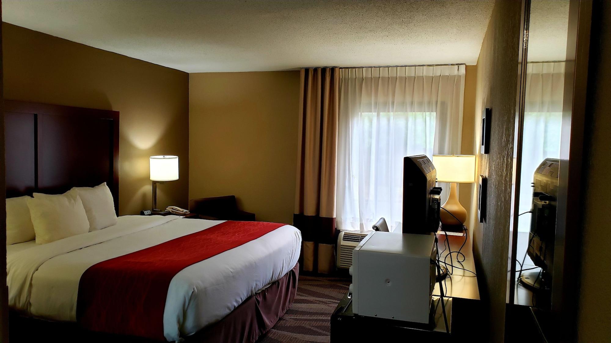 Comfort Inn Pensacola - University Area Exterior photo