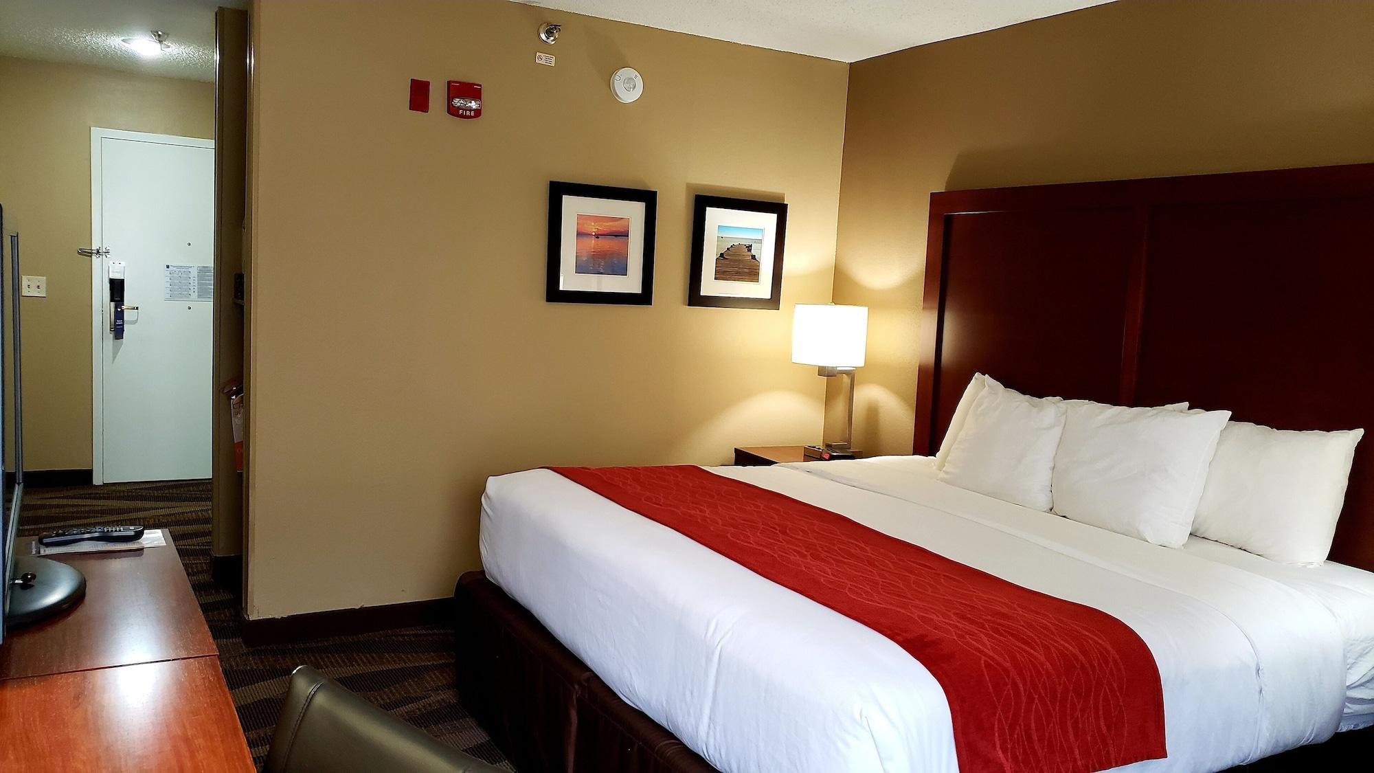 Comfort Inn Pensacola - University Area Exterior photo