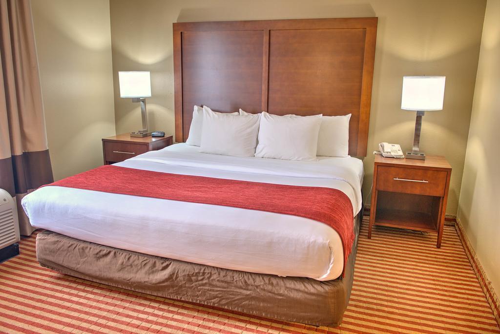 Comfort Inn Pensacola - University Area Exterior photo