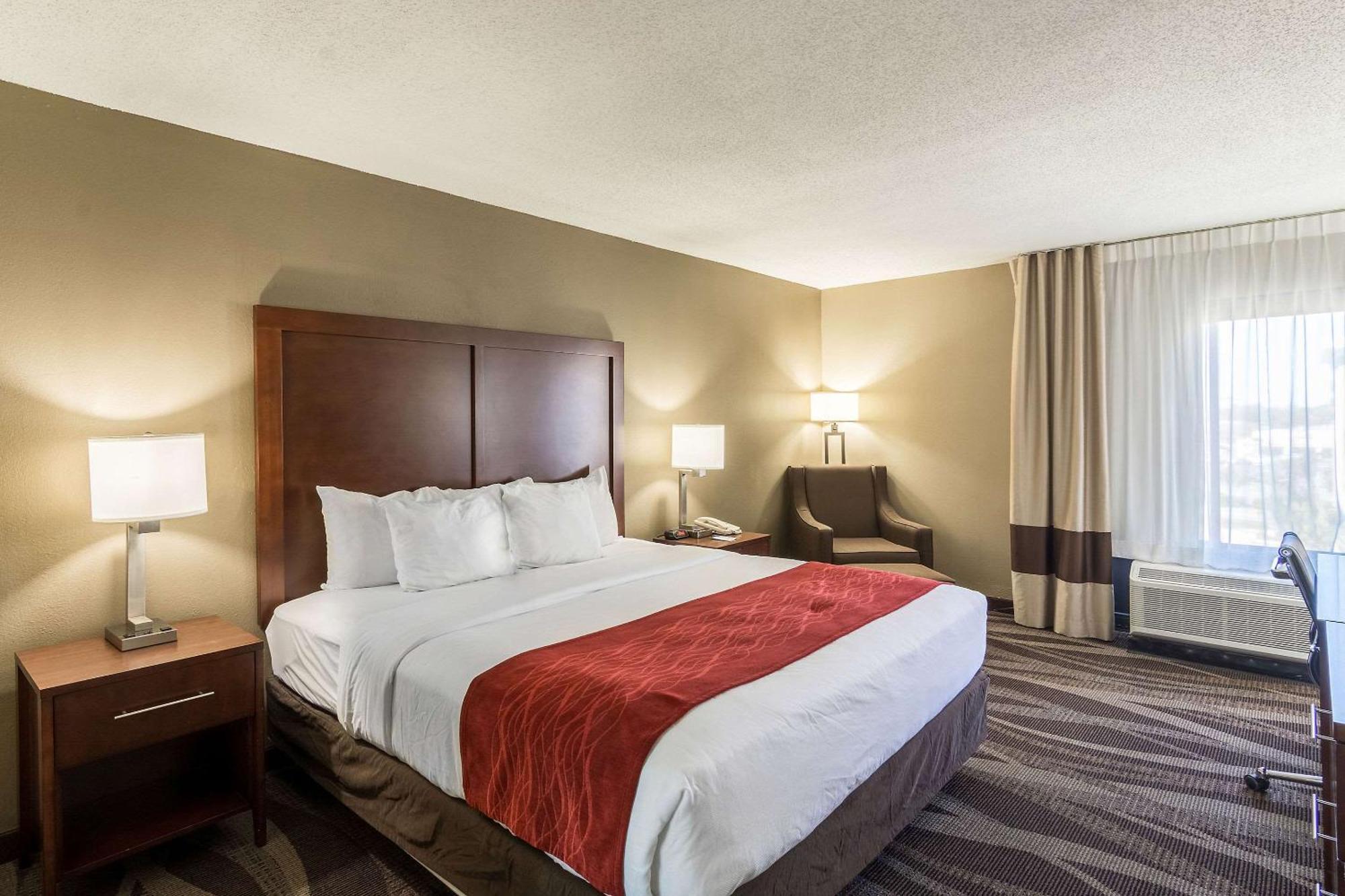 Comfort Inn Pensacola - University Area Exterior photo